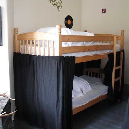 Art Roch Hostel Edinburgh Bagian luar foto