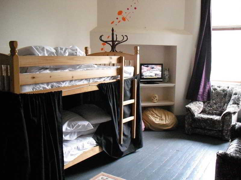 Art Roch Hostel Edinburgh Bagian luar foto